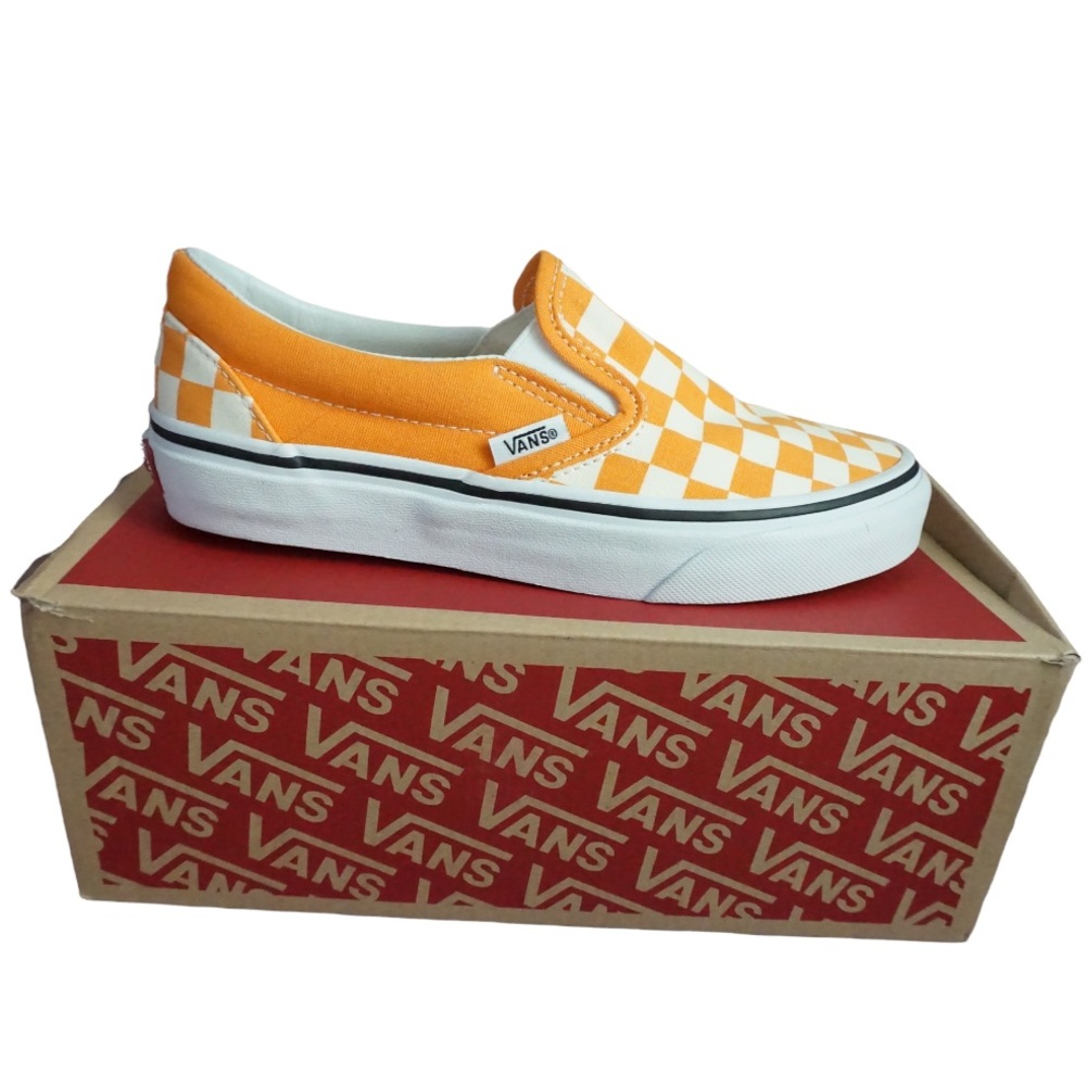 Vans Old Skool Women’s Fashion Sneakers in Dark Cheddar/White Checkered Slipons